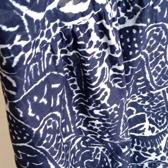 INC International Concepts Silk Blend Indigo White Paisley Sleeveless Blouse 2 - Picture 4 of 13